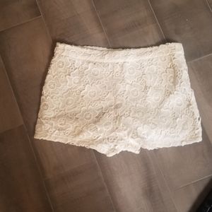 Cream lace shorts